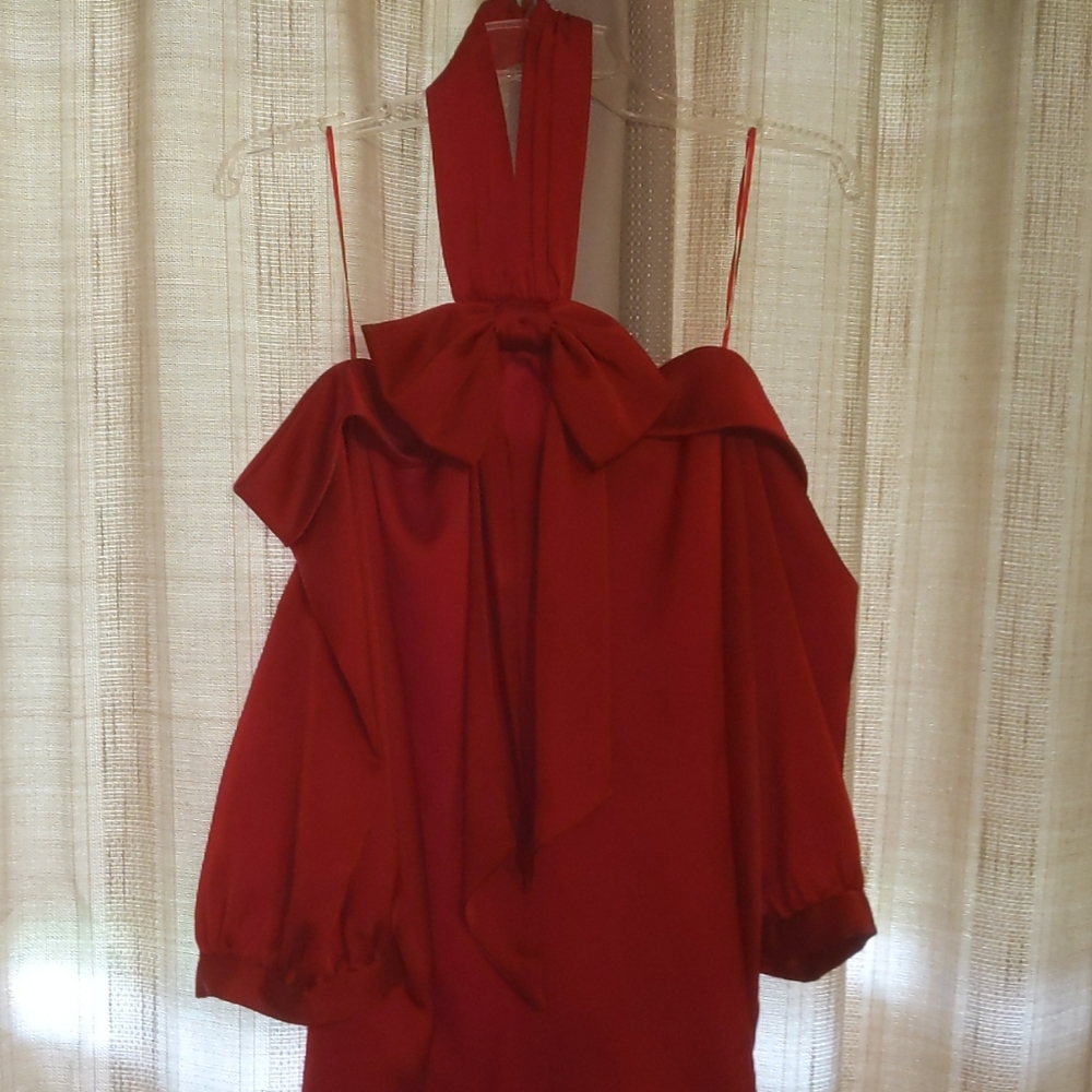 Halter top with bow